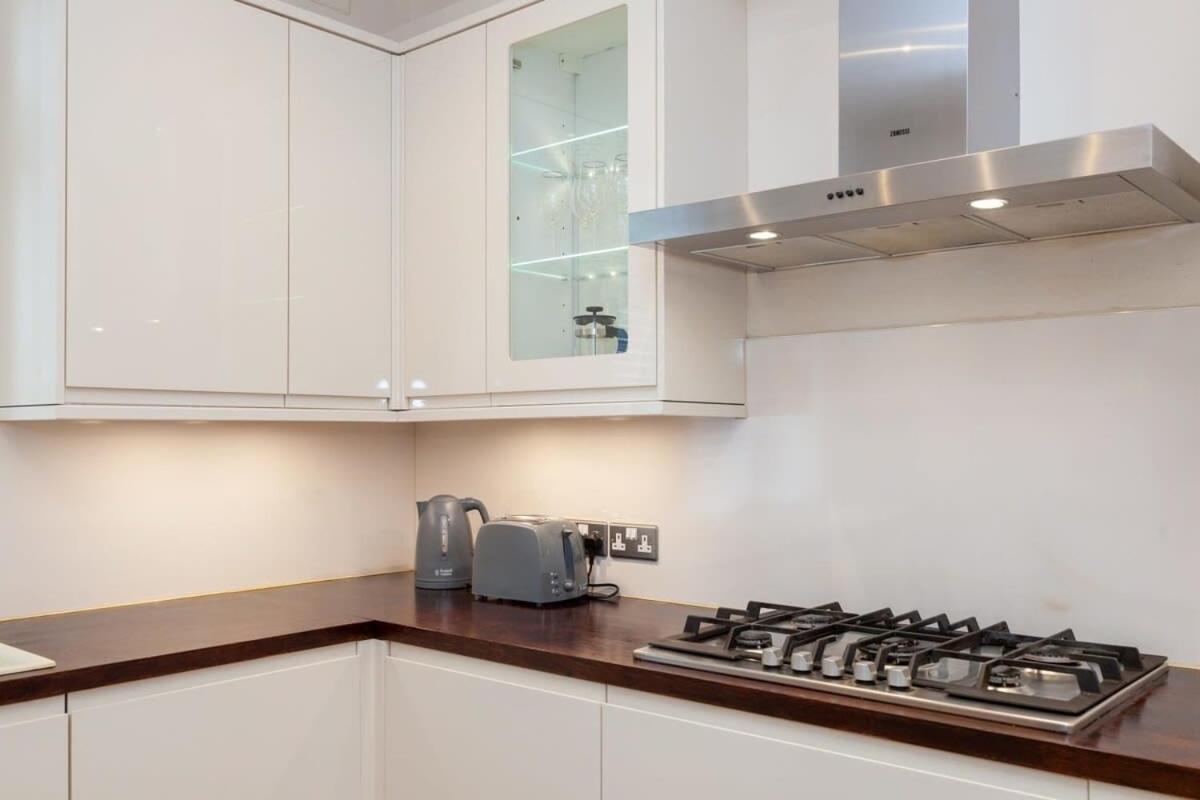 Spacious 2 Bedroom Maisonette In Stratford لندن المظهر الخارجي الصورة